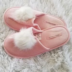 NWOT Victoria's Secret slippers